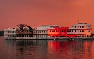 Book a Taxi Online in Udaipur with Heena Taxi – 24×7 Hassle-free travel.